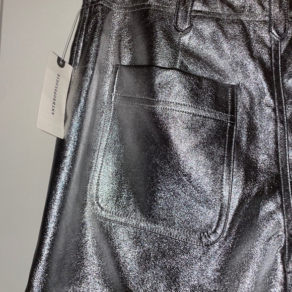 NWT! ANTHROPOLOGIE Silver Metallic Faux Leather Shorts Size 6 - Picture 6 of 13